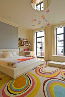 Παιδικό δωμάτιο για ένα κορίτσι με χαλί