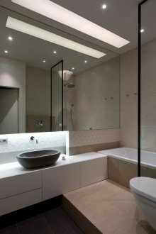 Μεγάλο καθρέφτη μπάνιου