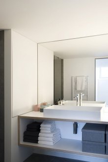 Καθρέφτης μπάνιου μινιμαλισμού