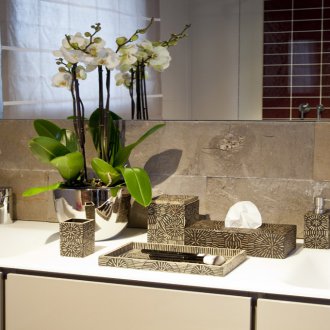 Κρεμαστό καθρέφτη μπάνιου