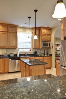 Στερεά σκαλισμένη κουζίνα