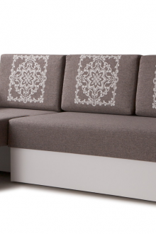 Μετατρέποντας τον καναπέ στο σαλόνι