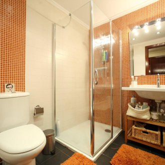 Συνδυασμένο μπάνιο πορτοκαλί