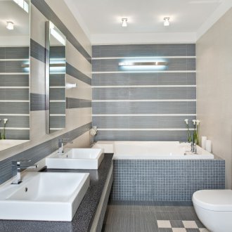 Συνδυασμένο μπάνιο γκρίζο-λευκό