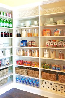 Σχεδιασμός λευκών ντουλαπιών