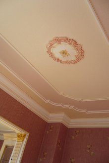 Sockel an der Decke Farbe