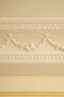 Πλαίσιο στην οροφή πολυουρεθάνη