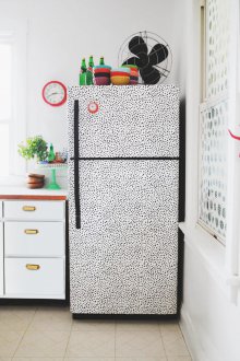 Αυτοκόλλητη μεμβράνη στο ψυγείο