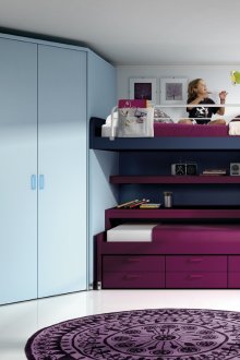 Παιδικό κρεβάτι μετασχηματισμού δύο επιπέδων