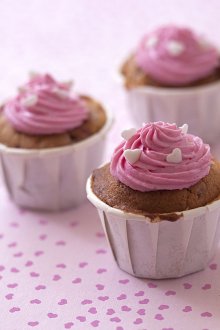 Διακοσμήστε ένα παιδικό τραπέζι διακοπών με κέικ