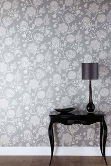 Διακόσμηση του διαδρόμου με ταπετσαρία με μοτίβο