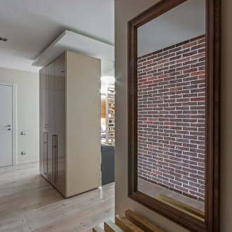 Η επίπλωση ενός διαμερίσματος στούντιο σε μπεζ