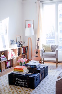 Έπιπλα και εσωτερικό διαμερίσματος στούντιο