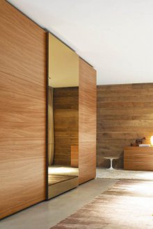 Συρόμενη ντουλάπα