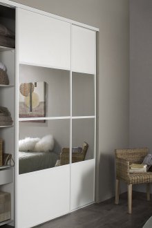 Συρόμενη ντουλάπα σε υπνοδωμάτιο