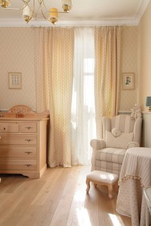 Kinderkamer in beige Provence-stijl