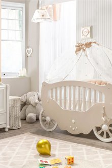 Kinderkamer in Provence-stijl wit