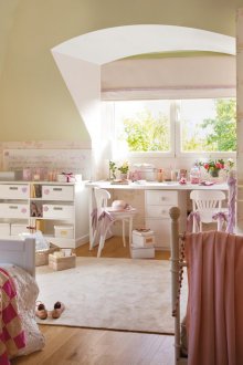 Δωμάτιο για παιδιά με λουλούδια στην Προβηγκία