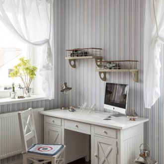 Παιδικό δωμάτιο σε στιλ της Προβηγκίας ριγέ