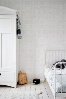 Παιδικό δωμάτιο στο στιλ της Προβηγκίας φωτεινό