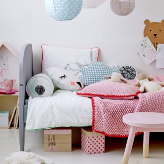 Ο σχεδιασμός του παιδικού δωματίου με κλωστοϋφαντουργικά προϊόντα