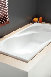 Γωνιακό λουτρό