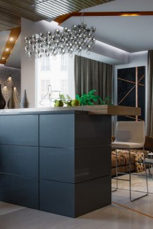 Εσωτερικό στούντιο με μπαρ