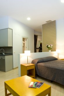 Διαμόρφωση επίπλων σε διαμέρισμα στούντιο