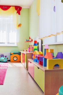 Παιδική διακόσμηση παιδικών σταθμών με παιχνίδια