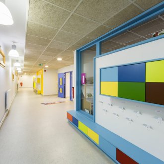 Ομαδική διακόσμηση νηπιαγωγείου με αρθρωτά έπιπλα