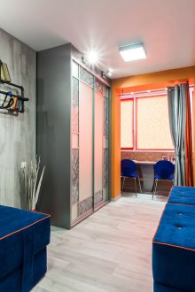 Στενό φυτώριο στο στυλ σοφίτας