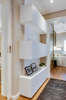 Μπεζ χρώμα στο εσωτερικό του διαδρόμου