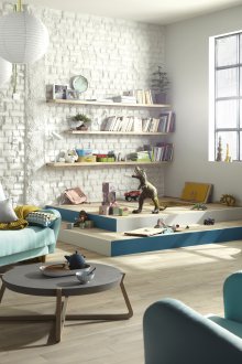 Παιδική περιοχή στο βάθρο στο σαλόνι