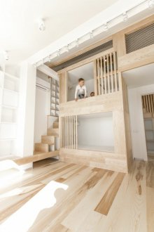 Γωνιακό παιδικό χώρο στο σαλόνι