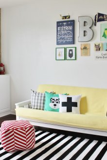 Παιδικό δωμάτιο στο Χρουστσόφ με καναπέ