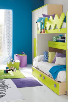 Παιδικό δωμάτιο στο Χρουστσόφ με καναπέ-κρεβάτι