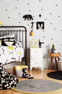 Παιδικό δωμάτιο στο Χρουστσόφ σε μονόχρωμη σχεδίαση