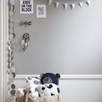 Παιδικό δωμάτιο στο Χρουστσιόφ γκρίζο