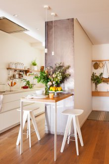 Εσωτερική διακόσμηση μιας μικρής κουζίνας