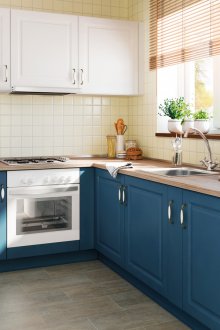 Χωριό στυλ κουζίνα λίγο σχεδιασμό