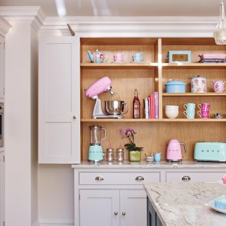 Ρετρό στιλ μικρού σχεδιασμού κουζίνας