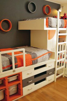 Φωτεινό για τρία παιδιά