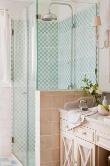 Μικρό μπάνιο σε γαλλικό στιλ