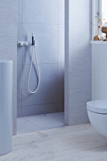 Εσωτερικό ενός μικρού μπάνιου