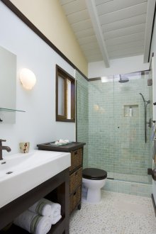 Μικρό μπάνιο σε wenge