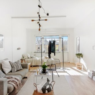 Προσαρμογές προϋπολογισμού σε διαμέρισμα στούντιο με κρεβάτι