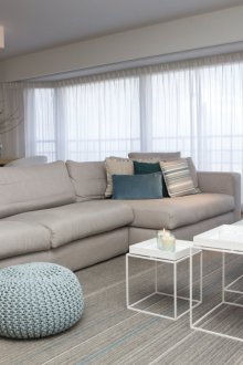 Προσαρμογή προϋπολογισμού σε διαμέρισμα στούντιο γκρι