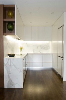 Κουζίνα 9 τ.μ. με μάρμαρο