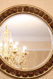 Καθρέφτης διακοσμητικό πλαίσιο με διακοσμητικά λουλούδια