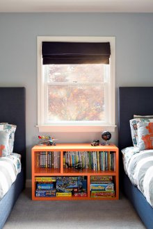 Ο σχεδιασμός του παιδικού δωματίου για δύο αγόρια είναι απλός.